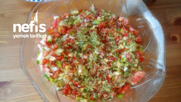 Kaşık Salatası (Gavurdağı Salatası)