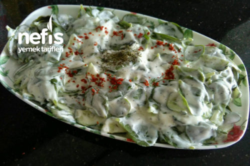 Semizotu Salatası (Yoğurtlu) Tarifi
