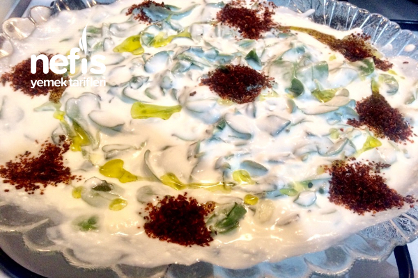 Mayonezli Ve Yoğurtlu Yaz Aylarında İçimizi Ferahlatacak Semizotu Salatası