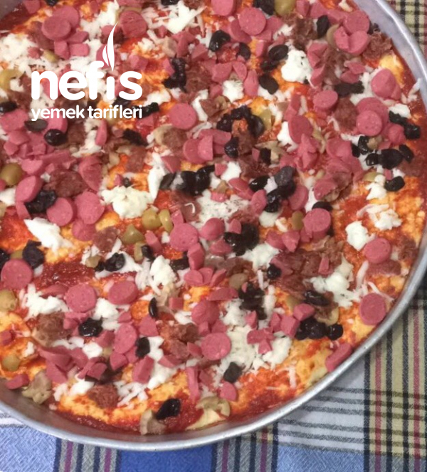 Hazır Pizza Tadında Ev Yapımı Bereketli Mayalı Pizza Nefis Yemek