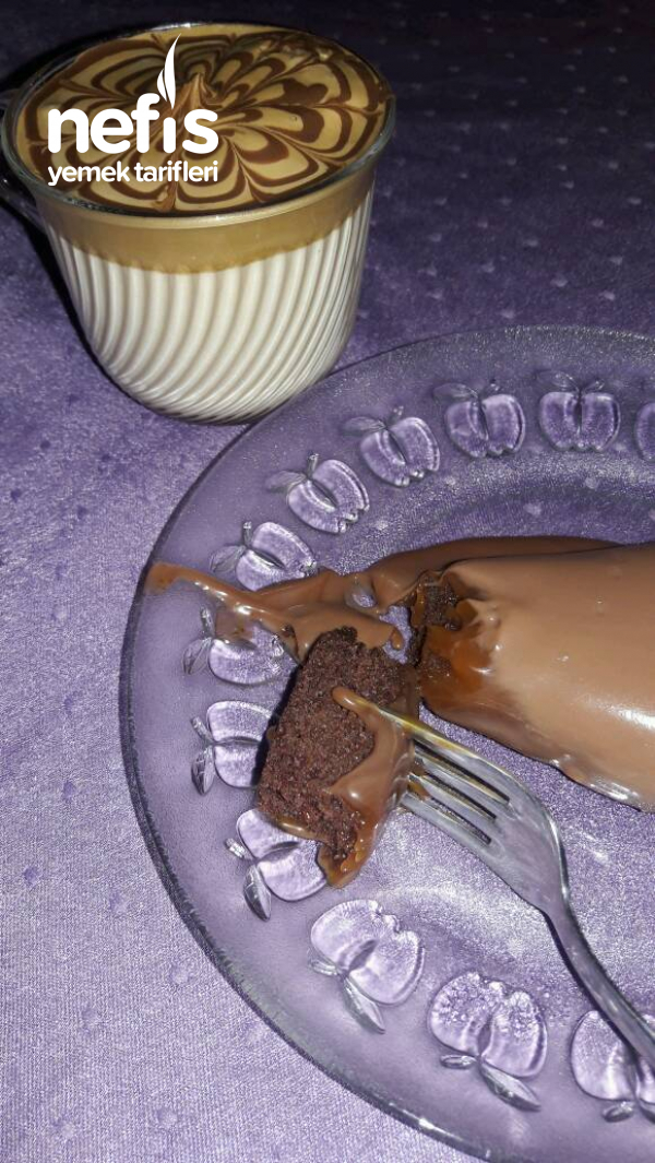 Karamelli Çikolatalı Tart Kek