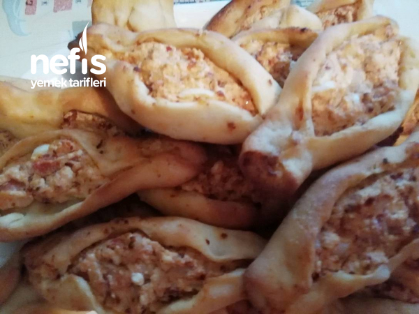 Lorlu kayık Börek Nefis Yemek Tarifleri