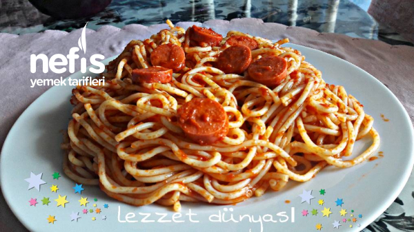 Sosisli Spagetti