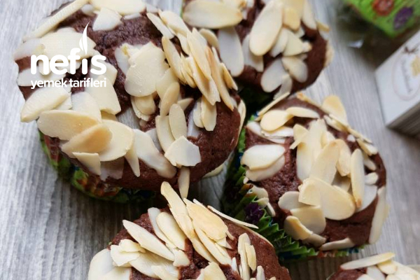 Bademli Çikolatalı Mini Muffin