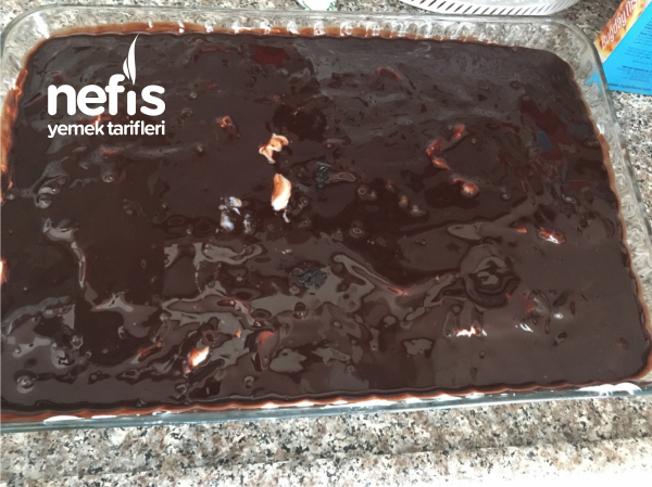 Muhallebili Çikolata Soslu Kedi Dili Pastası Nefis Yemek Tarifleri
