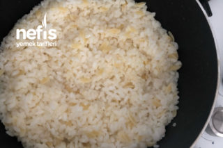 Pirinç Pilavı (Tam Kararında) Tarifi