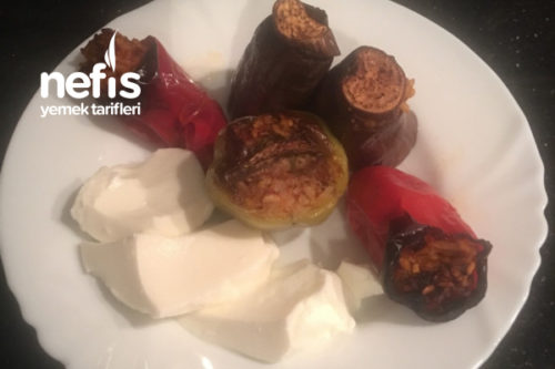 Egenin Muhteşem Fırında Zeytinyağlı Patlıcan/Kırmızı Biber Dolması Tarifi