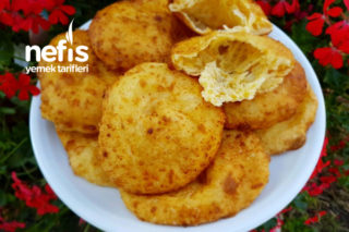 Yumuşacık Kolay Mı Kolay Cheddarli Pişi Tarifi