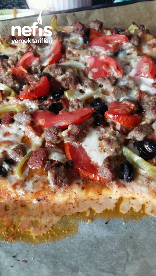 Dominos Usulü Etli Mangal Tadinda Nefis Pizza