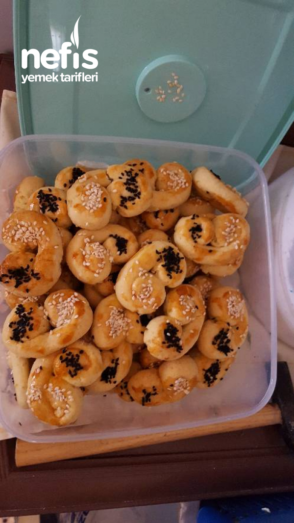 Tuzlu Pastane Kurabiyesi (Bayatlamayan) Nefis Yemek Tarifleri 4864935