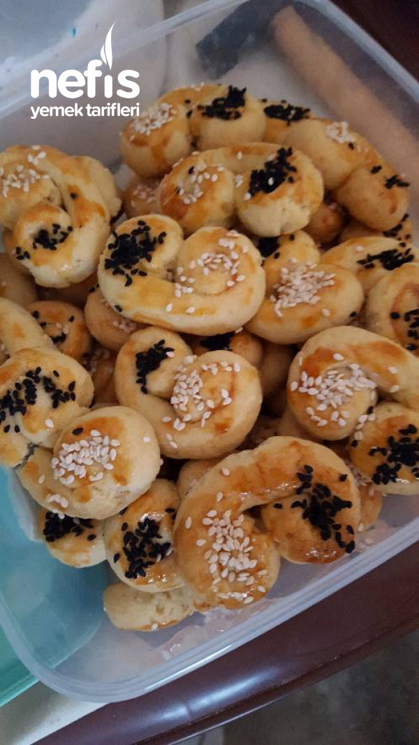 Tuzlu Pastane Kurabiyesi (Bayatlamayan) Nefis Yemek Tarifleri 4864935