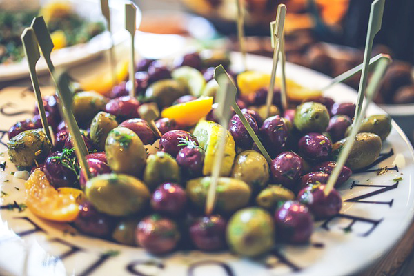 Zeytin Çeşitleri Kahvaltıların Gözdesi 10 Farklı Zeytin Türü Tarifi Zeytin Çeşitleri Kahvaltıların Gözdesi 10 Farklı Zeytin Türü Tarifi