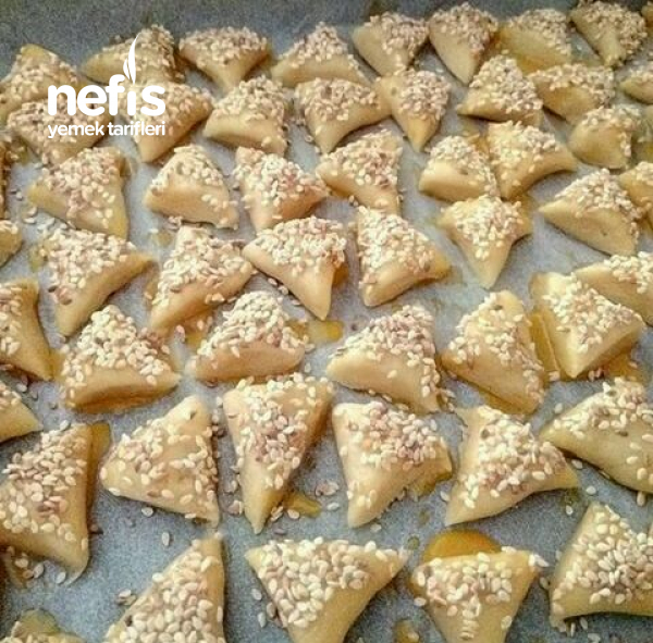 Kaşarlı Tuzlu Kurabiye Nefis Yemek Tarifleri 4867292