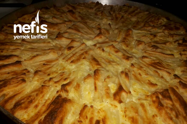 Kaymaklı Kırma Börek