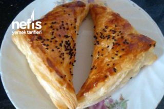 Pratik Peynirli Milföy (Peynir Dışında Başka Bir Şey Olabilir) Tarifi