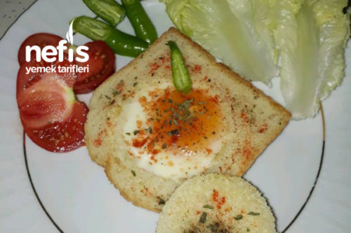 Tost Ekmeği İçinde Baharatlı Yumurta Tarifi