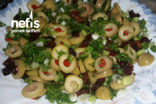 Zeytin Salatası Tarifi