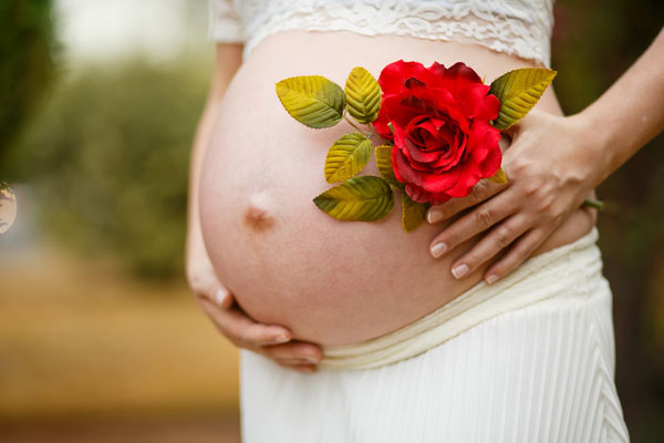 Hamilelikte Karın Ağrısı Neden Olur? Ne Zaman Başlar? Nasıl Geçer