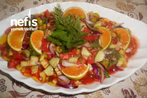 Mandalina Soslu Domates Salatası Tarifi