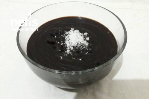 Çikolata Sosu (Kahvaltılık Çikolata Veya Puding Olarak Da Kullanılabilir) Tarifi