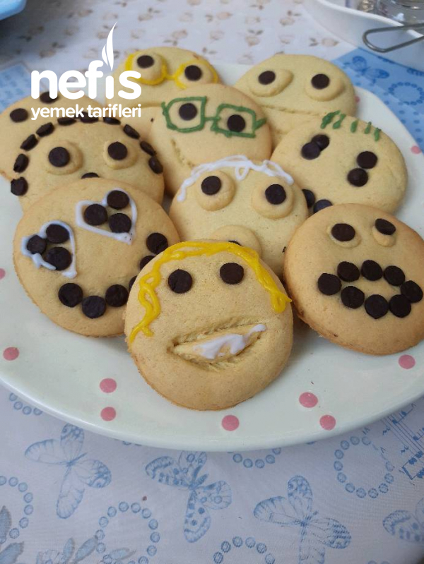 Emoji Kurabiyem Nefis Yemek Tarifleri