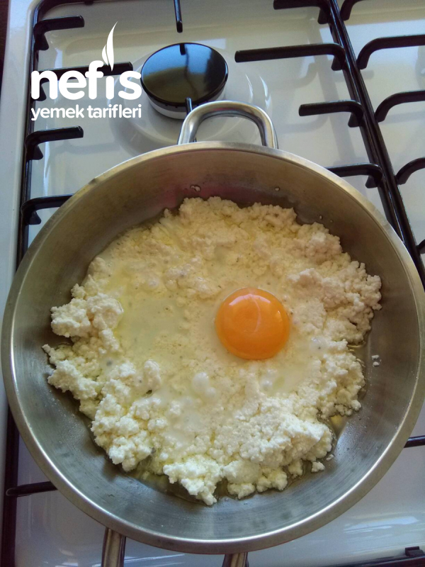 Kahvaltıya Çökelekli Yumurta (kalsiyum Deposu)