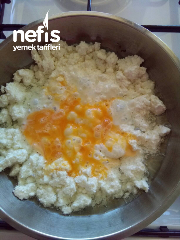 Kahvaltıya Çökelekli Yumurta (kalsiyum Deposu)