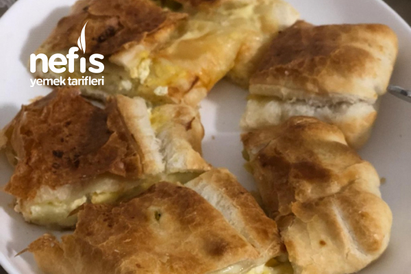 Peynirli Sucuklu Sebzeli Milföy Börek