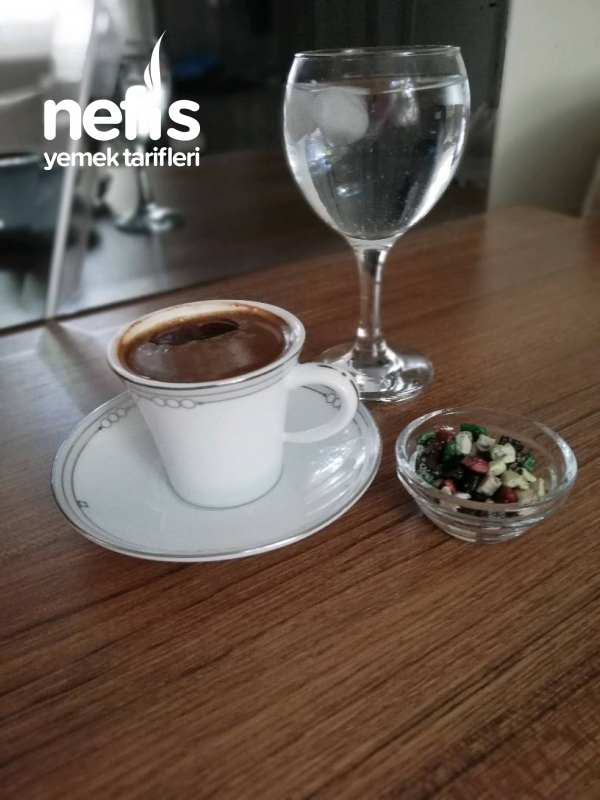 Bol Köpüklü Türk Kahvesi Nefis Yemek Tarifleri 4997755