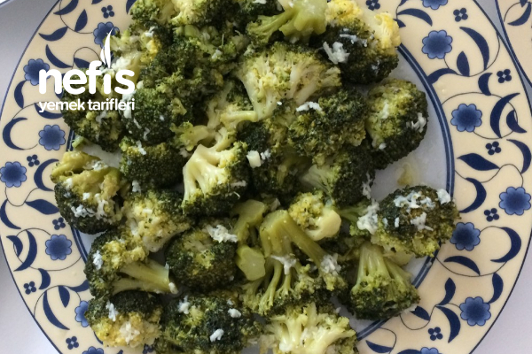 Zeytinyağlı Sarımsaklı Brokoli Salatası