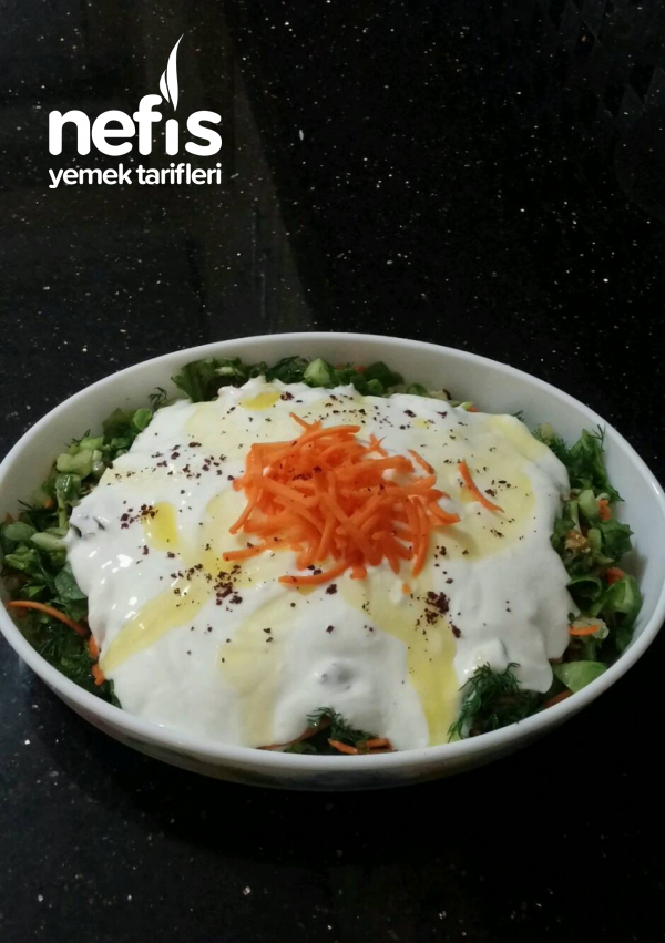 Cevizli Yoğurtlu Semizotu Salatası