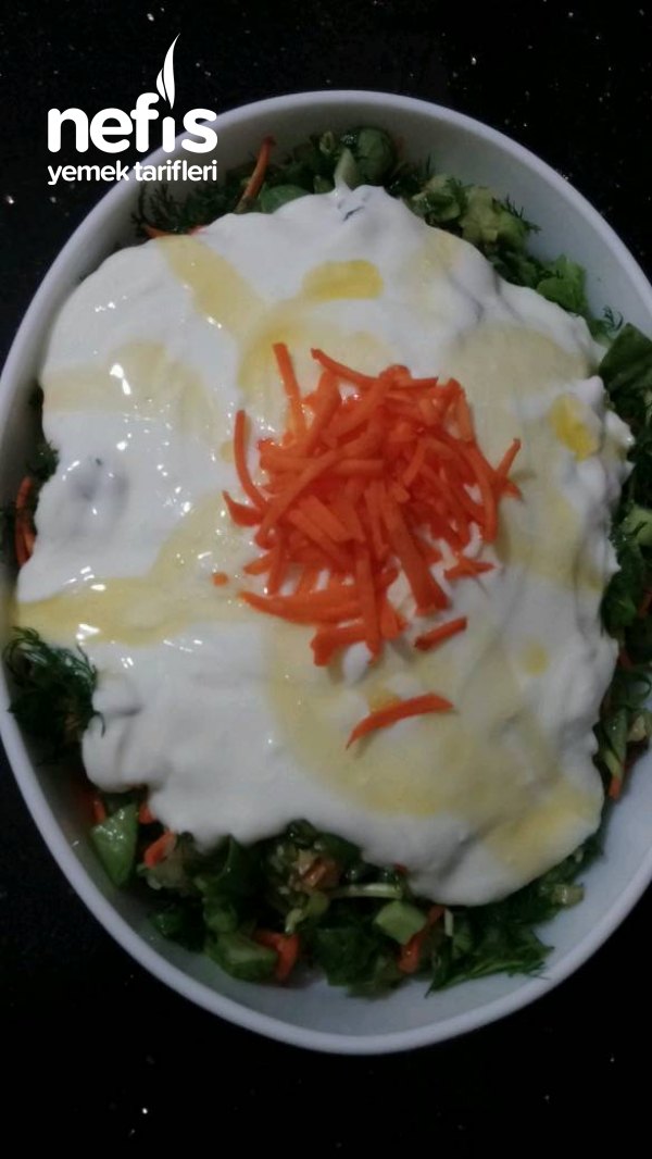 Cevizli Yoğurtlu Semizotu Salatası