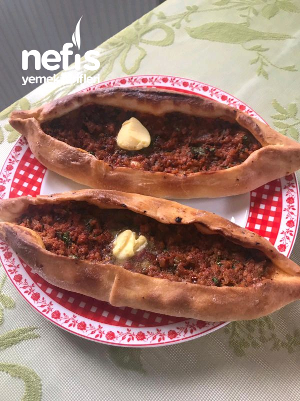 Kıymalı Pide