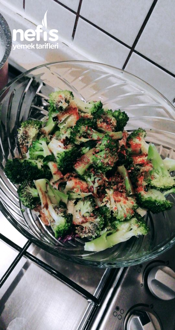 Keten Tohumlu Brokoli Salatası