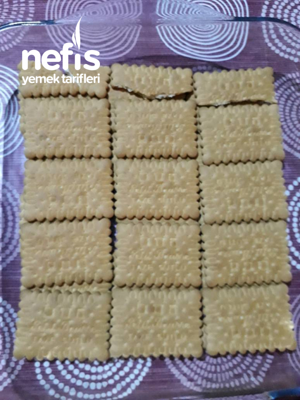 Bisküvili Çikolata Soslu Kış Dondurması Nefis Yemek Tarifleri