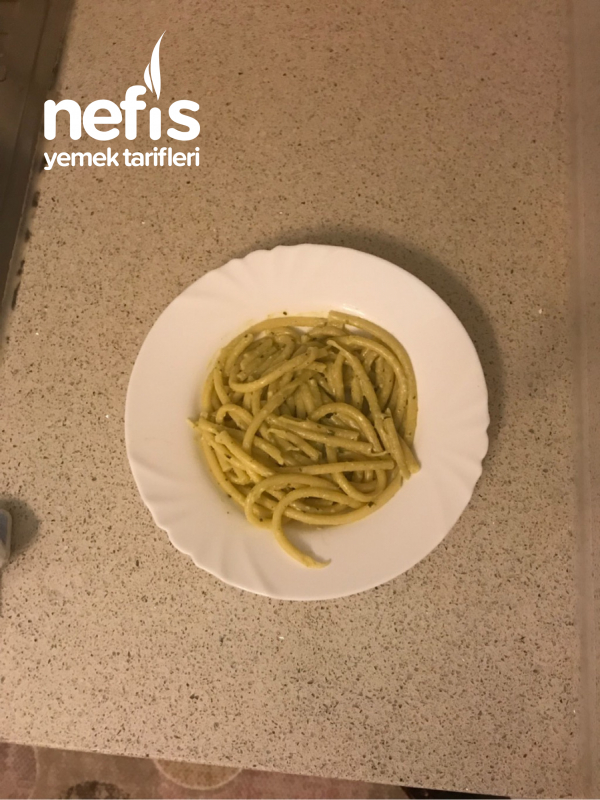 Enfes Pesto Soslu Makarna