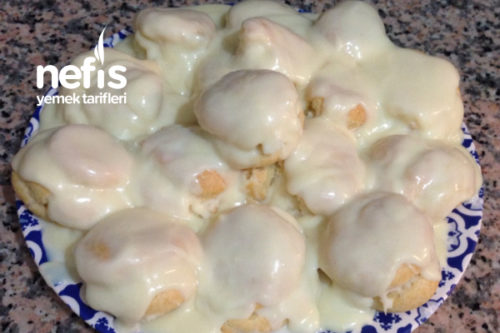 beyaz-cikolata-soslu-profiterol-500x333.jpg