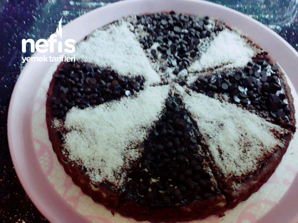 Karamelli Çikolata Soslu Tart Kek Nefis Yemek Tarifleri
