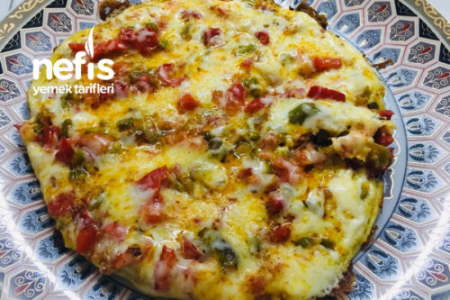 Pizza Görünümlü Omlet Tarifi