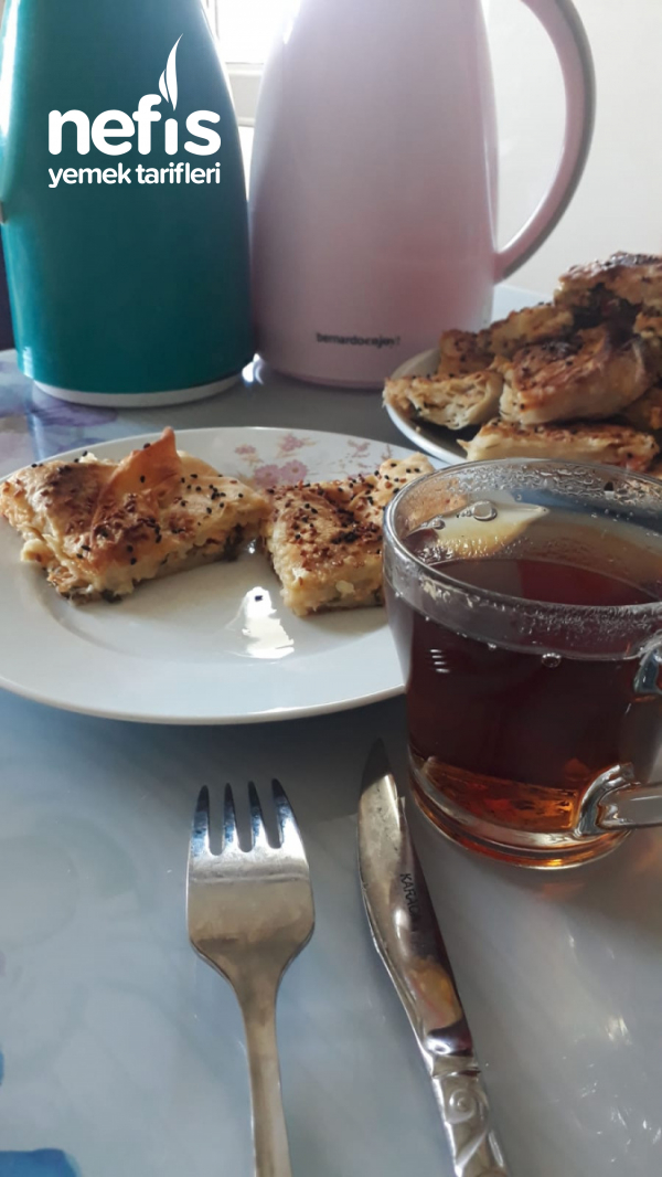 Sebzeli Peynirli Börek Nefis Yemek Tarifleri Musab ve Serra' nın annesi