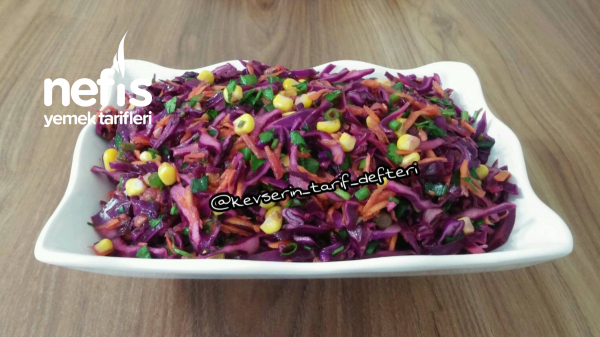 Karışık Mevsim Salatası Tarifi