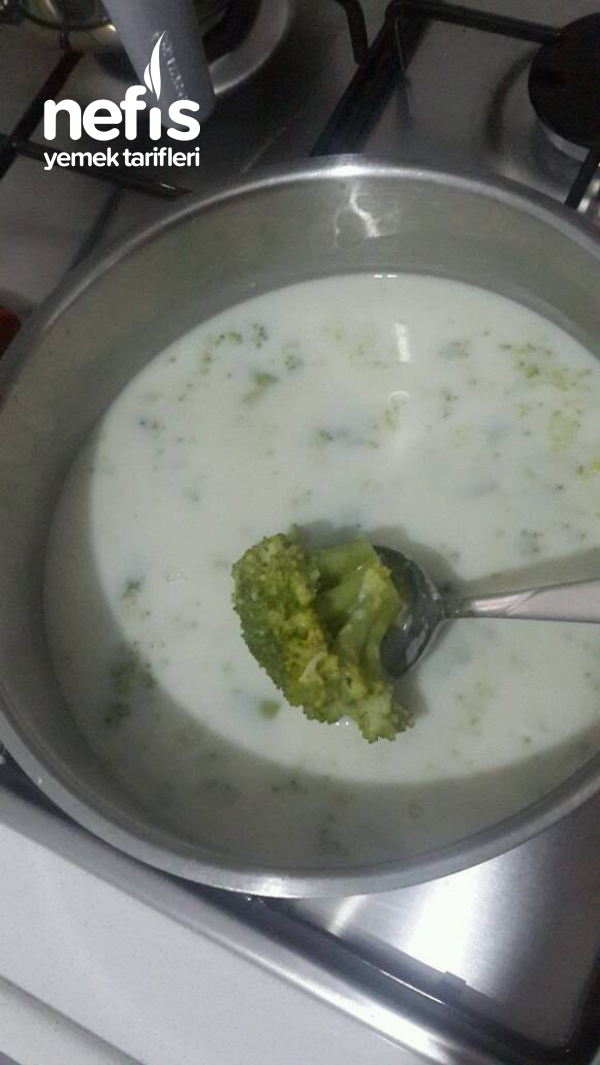 Nefis Brokoli Çorbası