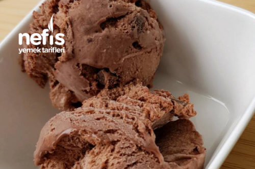 Çocuklara Çikolatalı Dondurma Tarifi