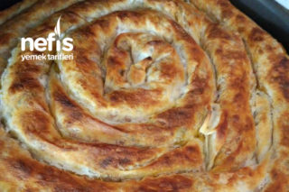 Kıymalı Pırasalı Börek Tarifi