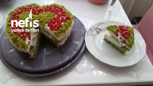 Ispanaklı Yaş Pasta Nefis Yemek Tarifleri 5152854