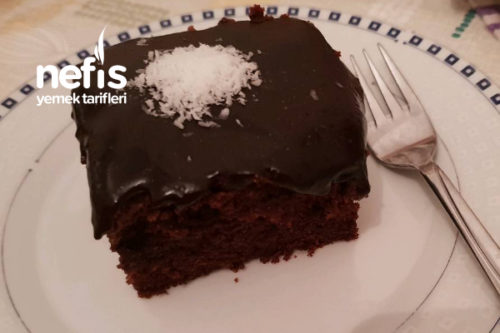 Çikolata Soslu Kakao ‘lu Islak Kek Tarifi