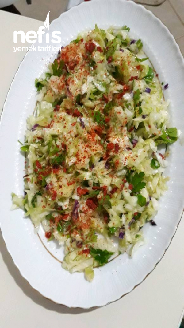 Lahana Salatası