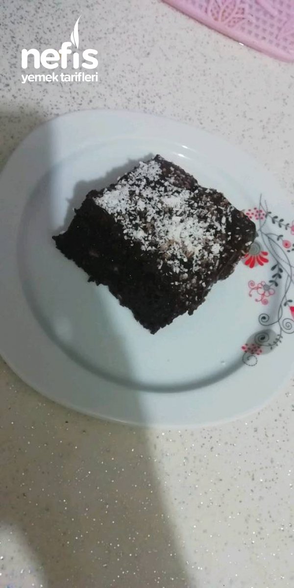 Bolll Cikolatalı Islak Kek