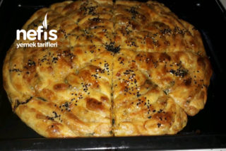 Pırasalı, Ispanaklı El Açması Börek (Oklava Kullanmadan) Tarifi