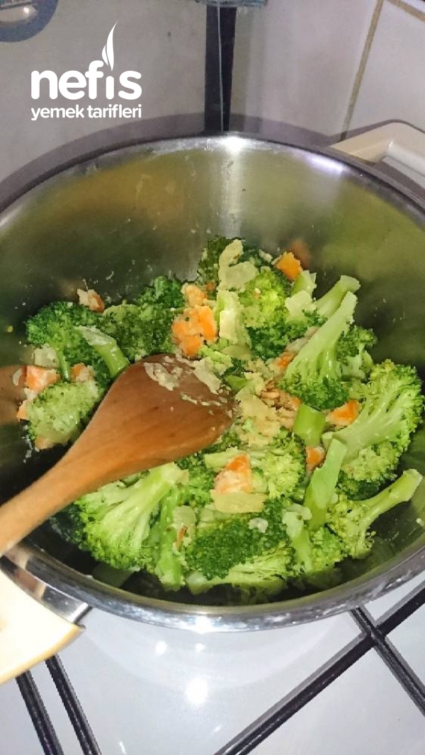 Brokoli Çorbası (sütlü)